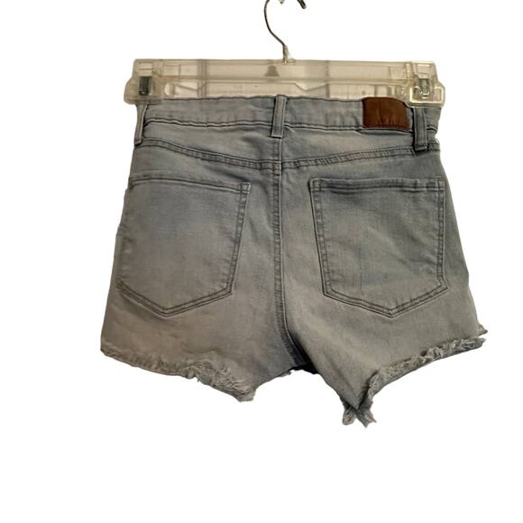 AEROPOSTALE RIPPED/ DISTRESSED FLEX EFFECTS SUPER HIGH WAISTED JEAN SHORTS Size2 - Picture 2 of 8